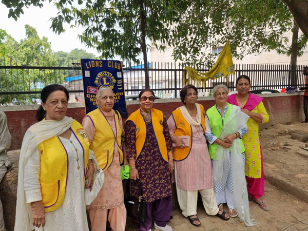 ਲਾਇਅਨਸ ਕਲੱਬ ਚੰਡੀਗੜ੍ਹ ਨਾਈਟਿੰਗੇਲ ਵਲੋਂ ਜਨਰਲ ਹਸਪਤਾਲ 'ਚ ਲੰਗਰ ਸੇਵਾ ਪ੍ਰੋਜੈਕਟ ਦਾ ਆਯੋਜਨ 